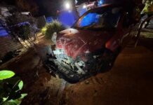Car crashes into Andrews Farm home