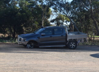 Three-wheel stolen ute sparks pursuit